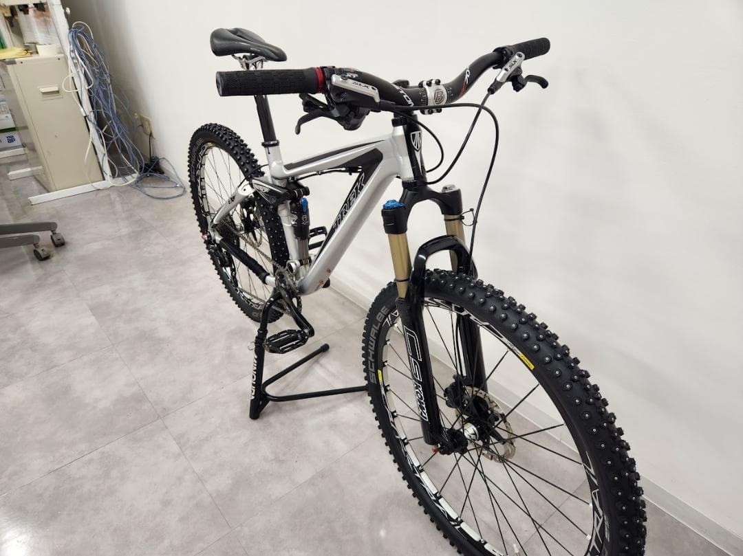 【美品】TREK Fuel EX7 フルサスMTB カスタム多数 スパイクタイヤ