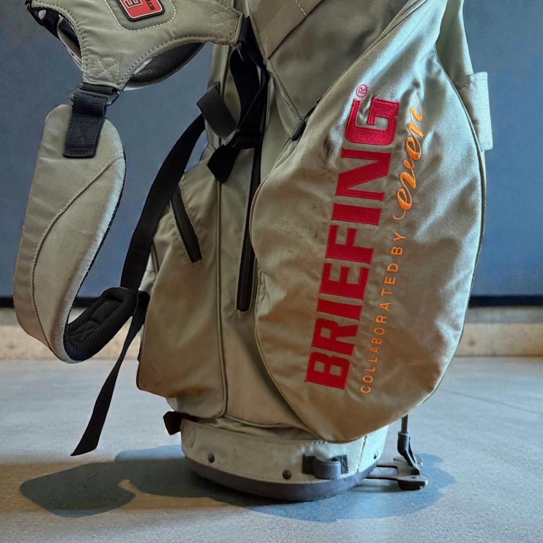 ブリーフィングゴルフ　キャディバッグ　ショルダー式　スタンド式　カーキ　軽量