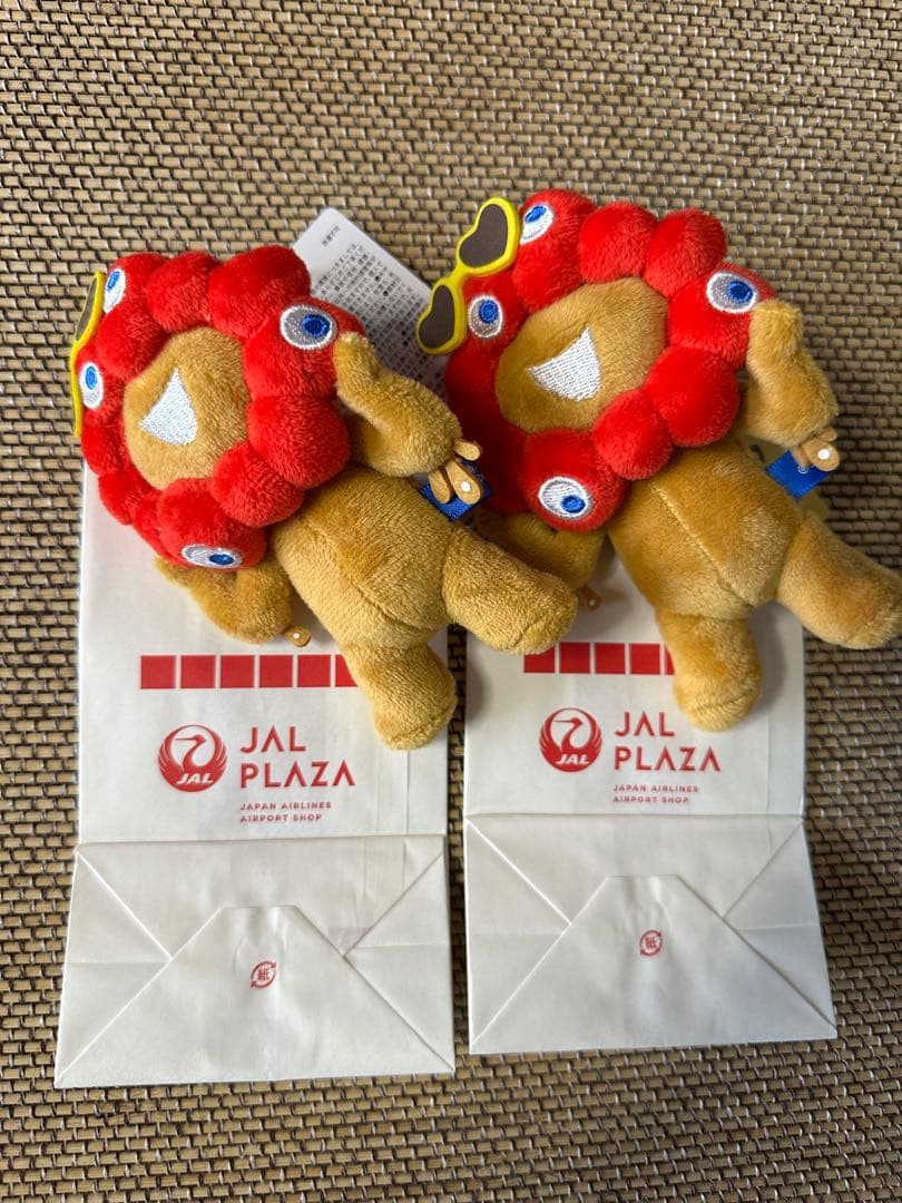 ミャクミャク　日焼け　ボールチェーン　マスコット