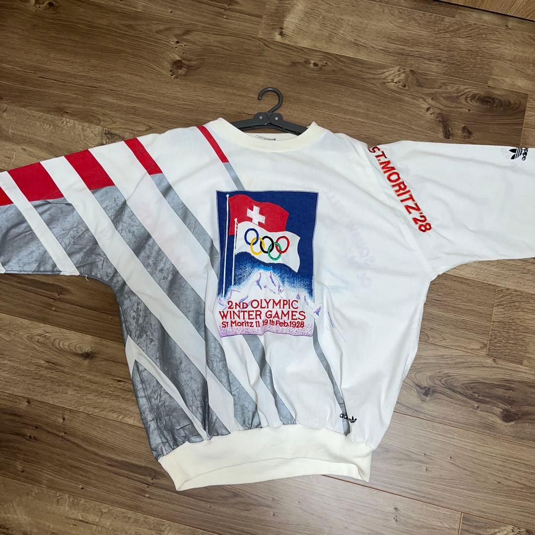 adidas オリンピック冬季大会 スウェットシャツ