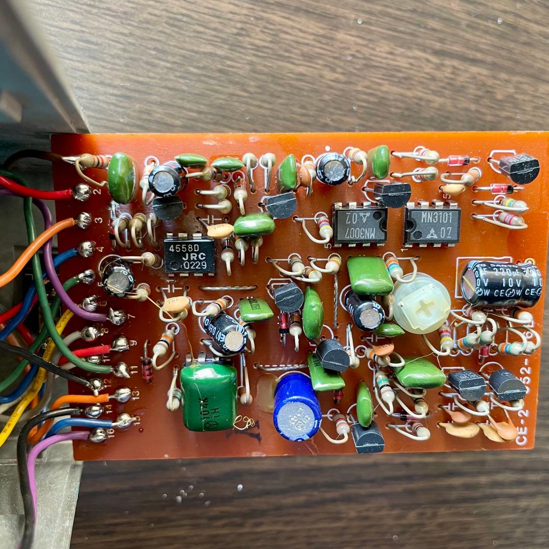 ギターヒーロー様依頼の為値下　BOSS Chorus CE-2 シリアル9700