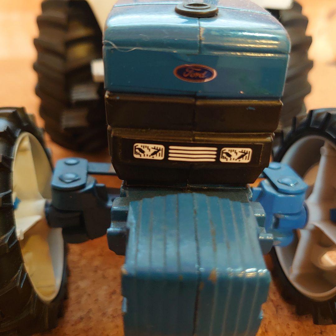 ミニカー FORD tractor 7740 ERTL made in USA