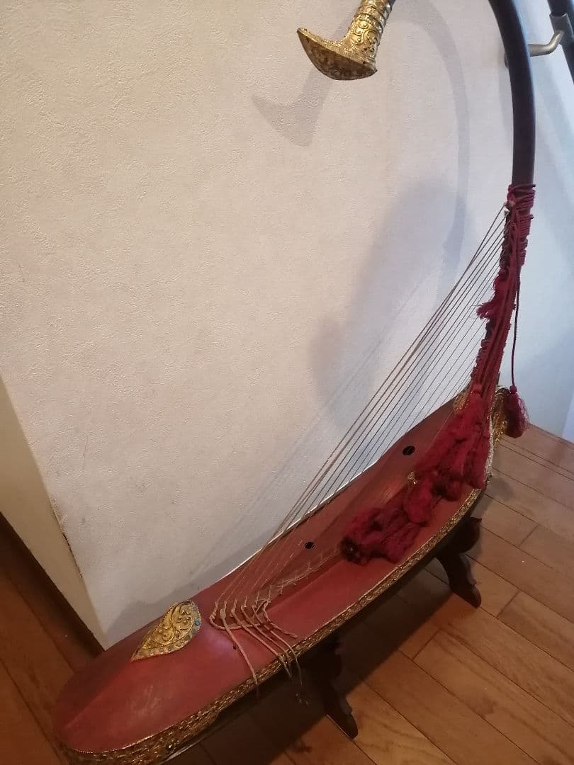 ビルマの竪琴 ミャンマー 伝統楽器 弦楽器 民族楽器 サウン・ガウ ハープ