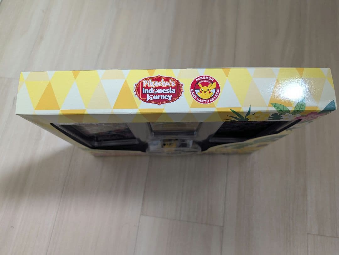 ポケカ「バティックシャツのピカチュウ」 ミラープロモ インドネシア限定セット