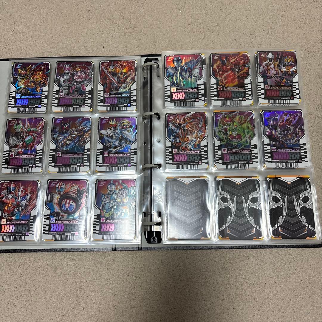 希少　仮面ライダー　トレカ　PHASE 他　まとめ売り　全232枚　引退品