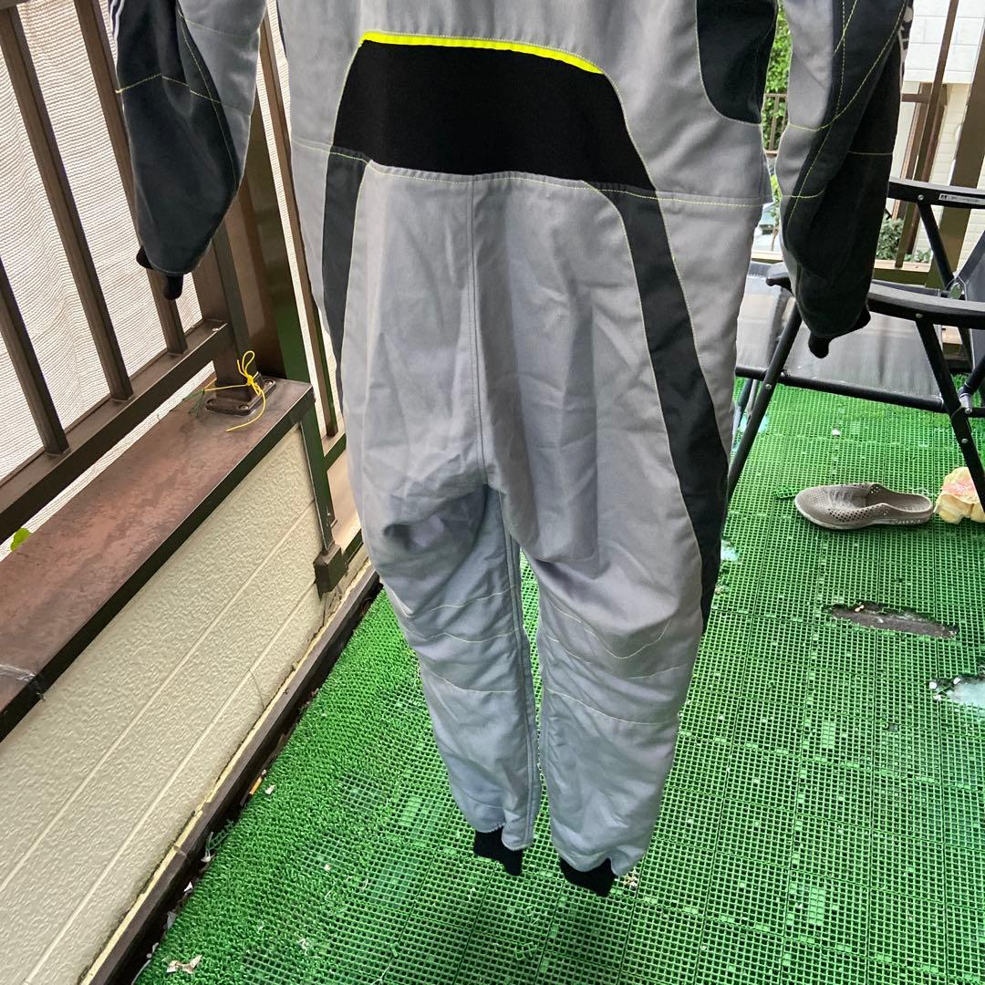 アルパインスターズ　耐火レーシングスーツ