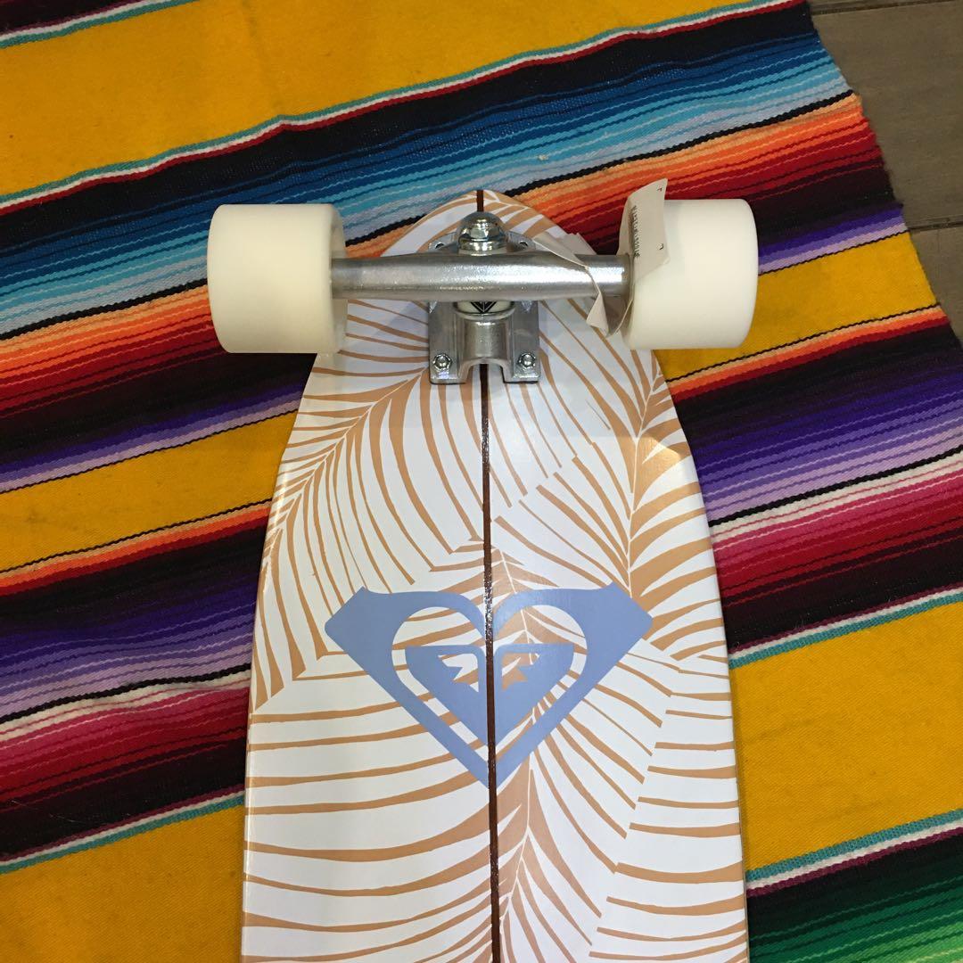 ROXY サーフスケート　クルーザー　陸トレ　サーファーガール