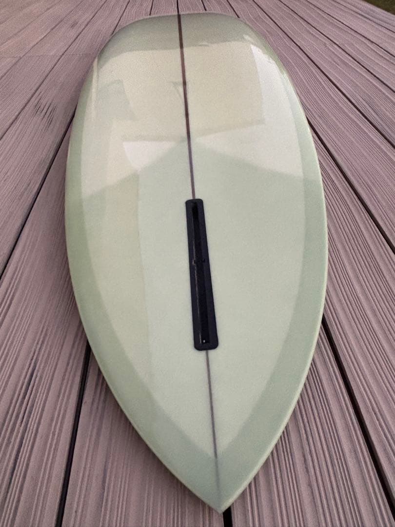 マイケルミラーサーフボード。コースタルモデル。