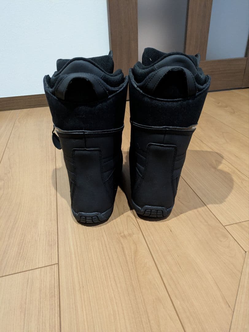 スノボー　ブーツ　レディース　23cm　未使用品