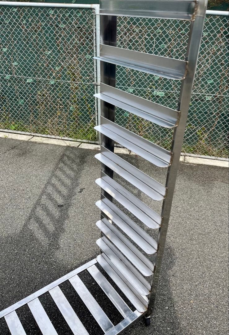 ステンレストンボラック　パンラック　トレーラック　キャスター付き　14枚