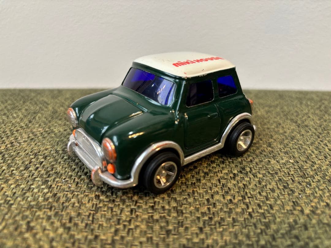 お値下げ中 【MIKI HOUSE】ミキハウスミニカー 4台セット