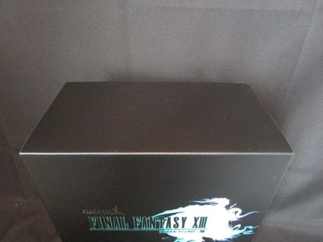 ファイナルファンタジーXⅢ PLAY ARTS真 ライトニング フィギュア