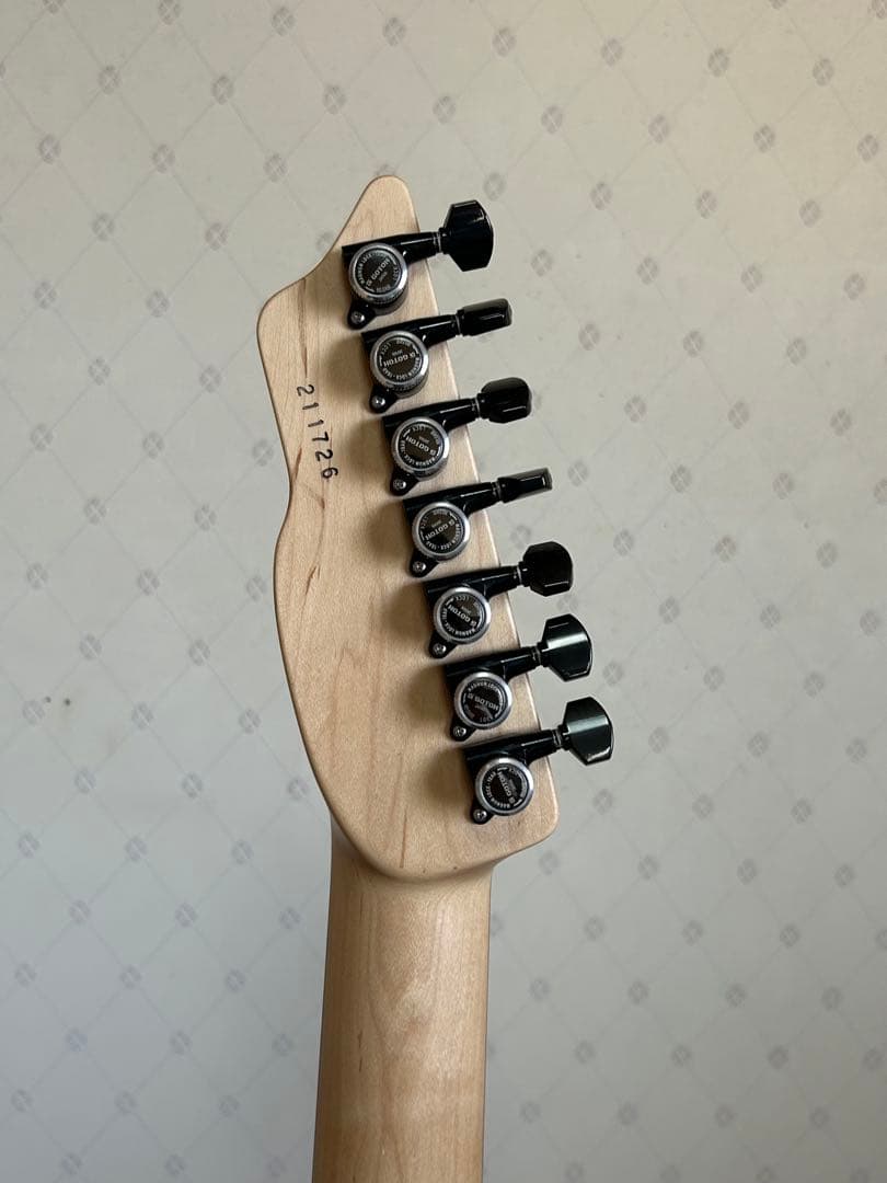 Saito Guitars S-724 エレキギター 7弦ギター