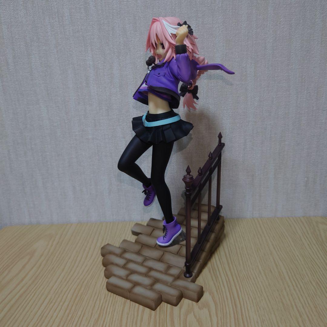 黒のライダー アストルフォ 私服　フィギュア