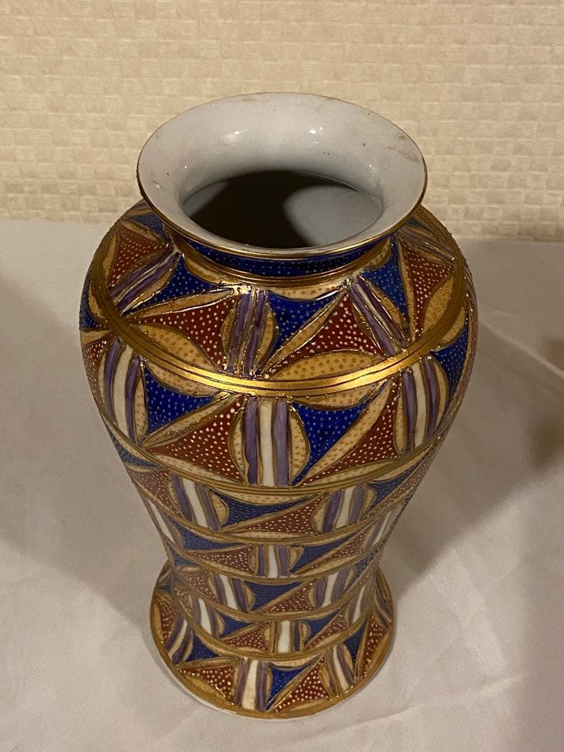 中国美術 色彩金欄赤粒青粒白粒