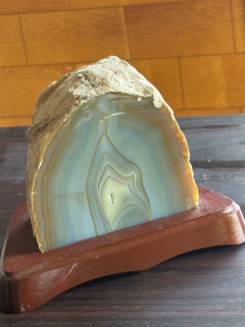 瑪瑙　めのう アゲート装飾品 木製台座付き