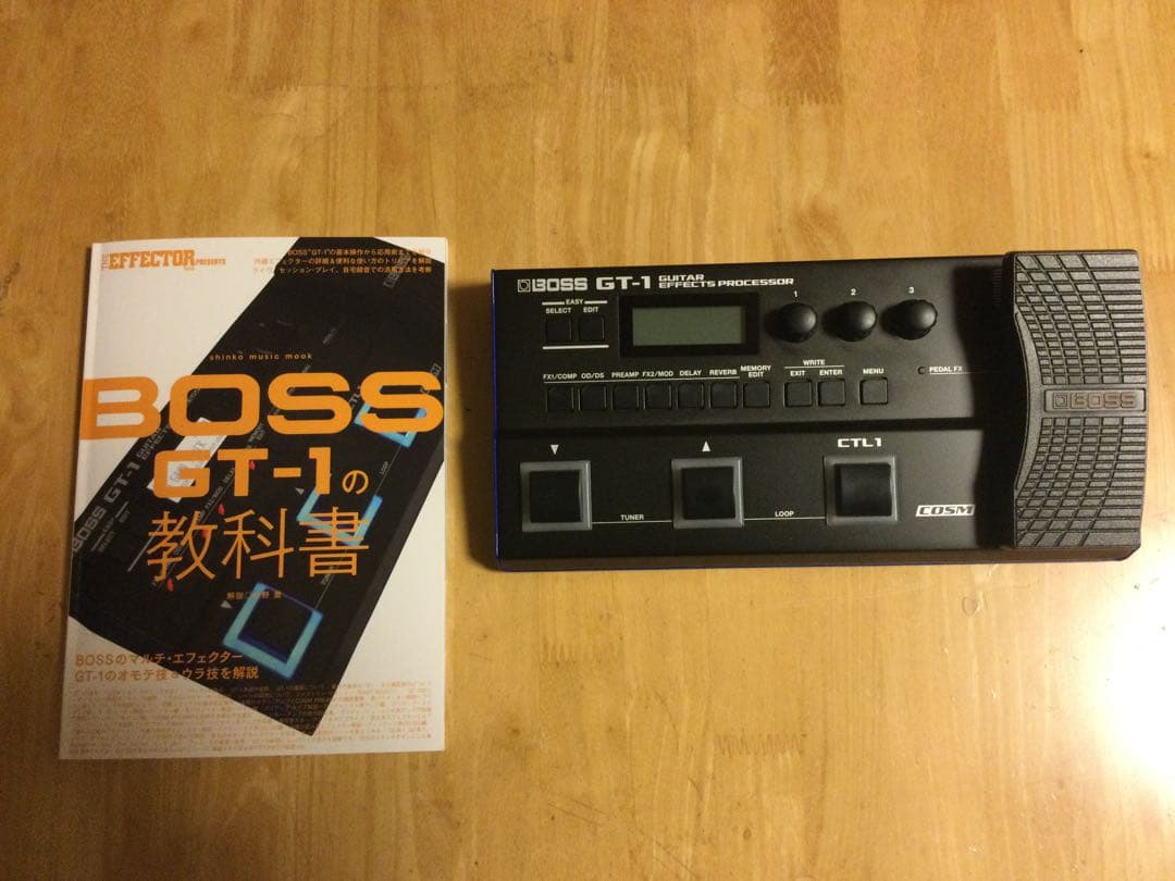 BOSS GT-1 ギターエフェクター GT-1の教科書、説明書付き