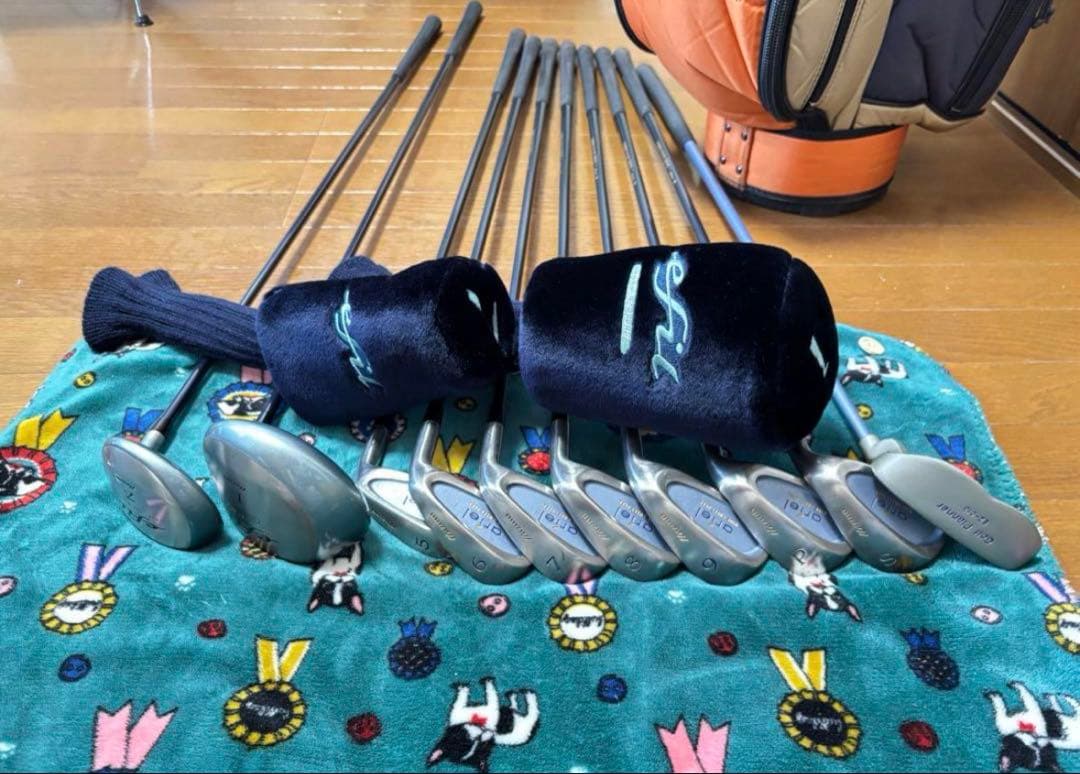 レディースゴルフクラブセット（ミズノクラブ パーリーゲイツ キャディバック付）