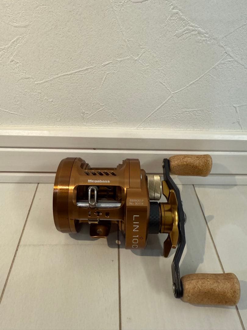 p*u様 希少品 Megabass LIN10CL