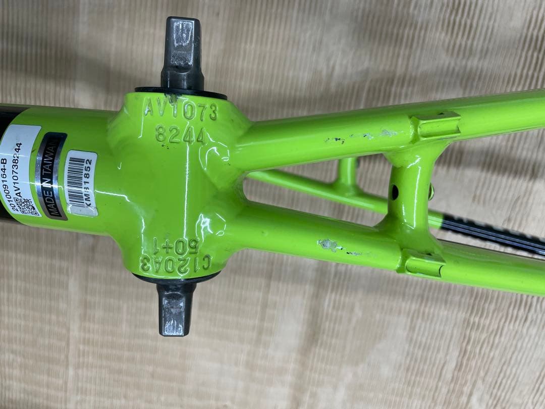 キャノンデール　フーリガン9レフティー （フレームセット）他パーツ