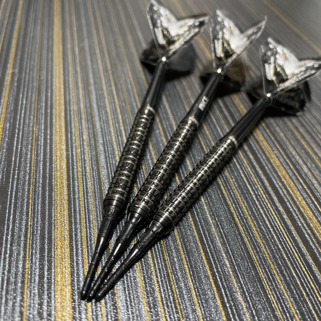 定価11000円 ソフトダーツ クロックフォース ストレート 18g CF1