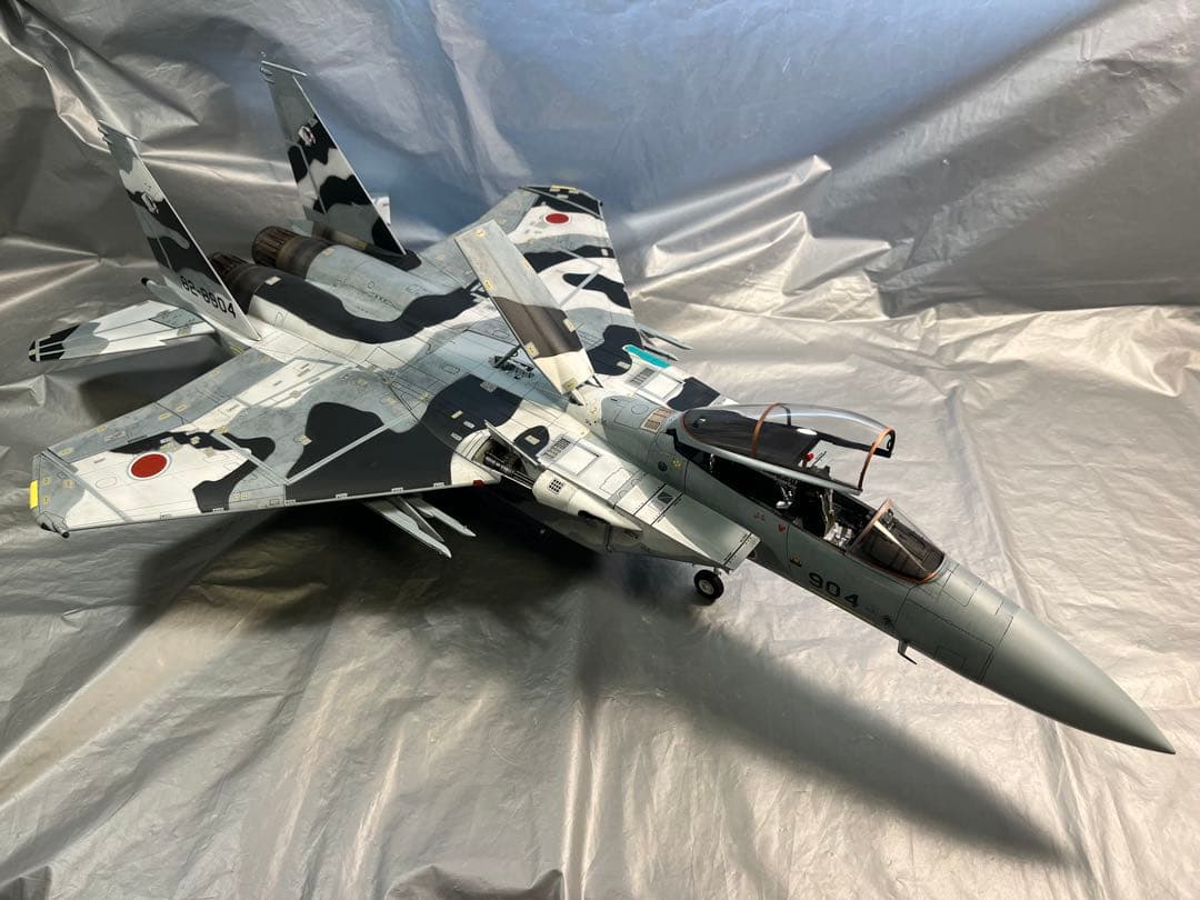 完成品 1/32 タミヤ F-15J ブラック/ホワイト アグレッサー904号機
