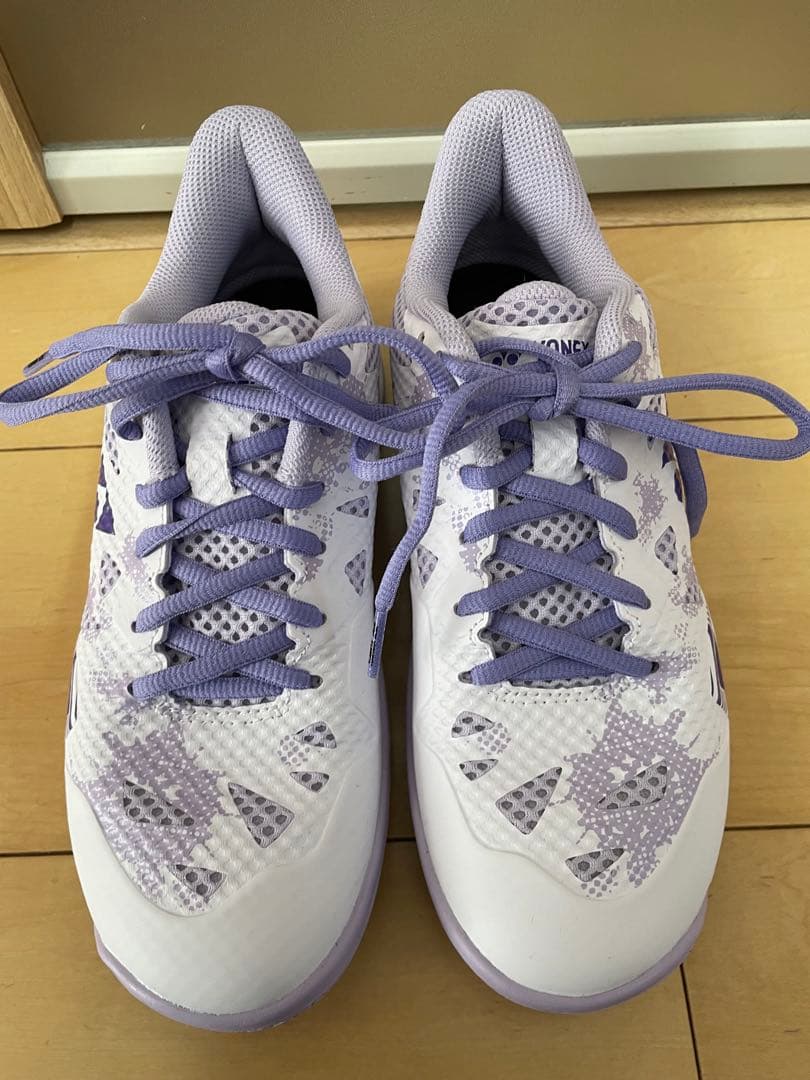 YONEX バドミントンシューズ パープル/ホワイト23.5センチ
