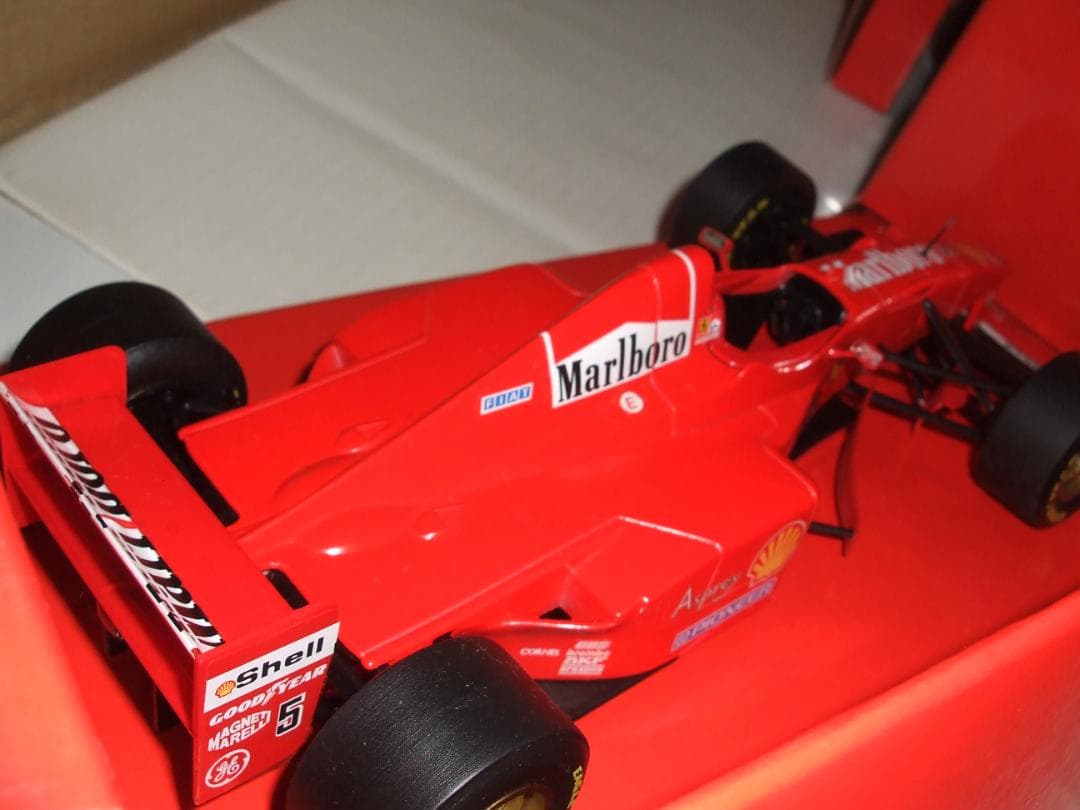 フェラーリ パッケージ　F３１０Ｂ　＃５　Ｍ・シューマッハ　 １９９７　マルボロ