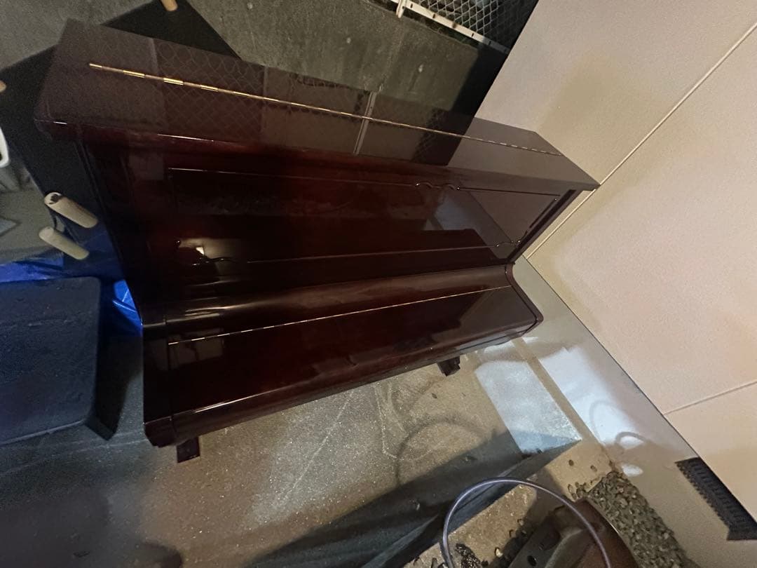 ピアノ　日本製ビクターV80M