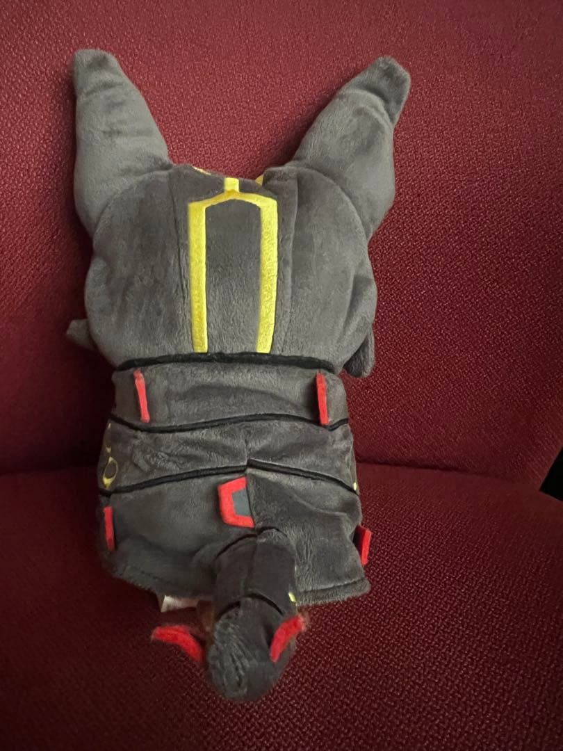 ポケモンセンター ぬいぐるみ 黒いレックウザ　ポンチョを着たピカチュウ