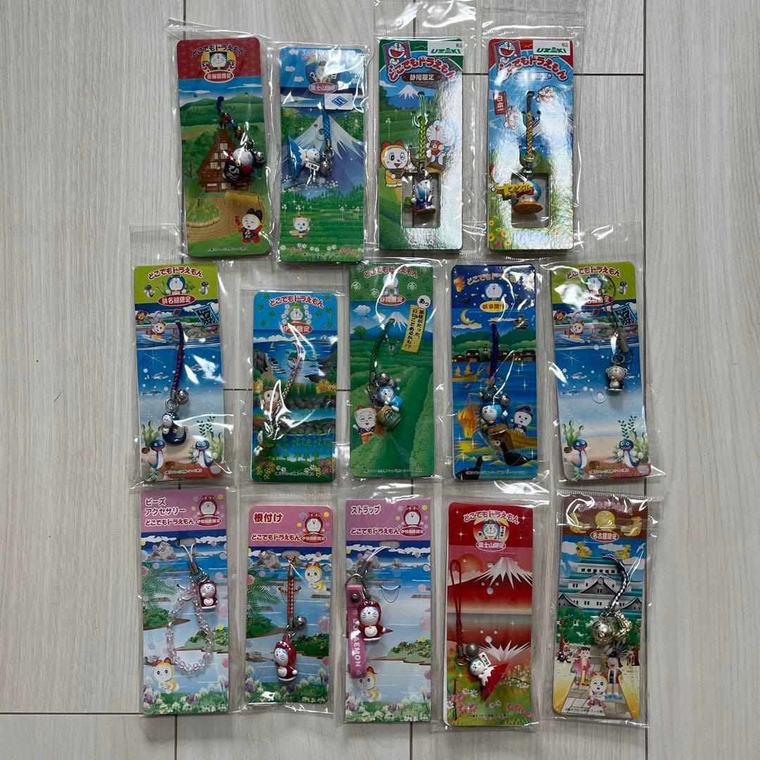 ドラえもん　ご当地キーホルダー　ご当地ストラップ　126個セット
