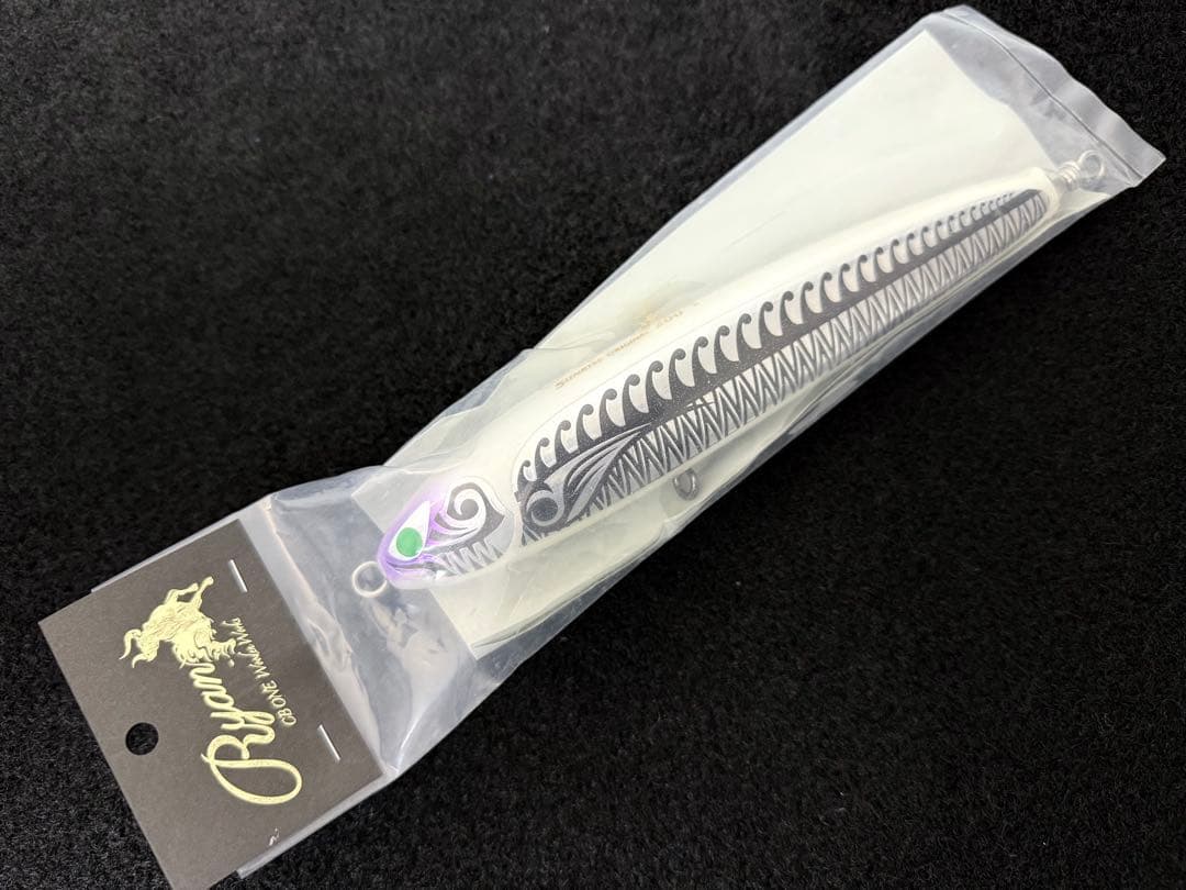 シービーワン　ライアン200未使用　バズー　カーペンター　パドルベイト　ビーコン