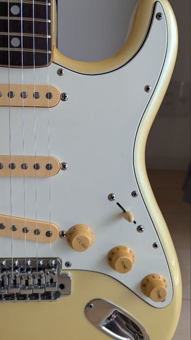 ギター JV Squier by Fender Stratocaster