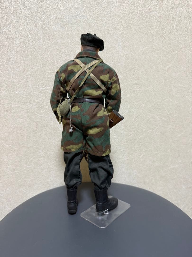 ドラゴンモデルズ　1/6WW2イタリア軍空挺兵　フィギュア　レア