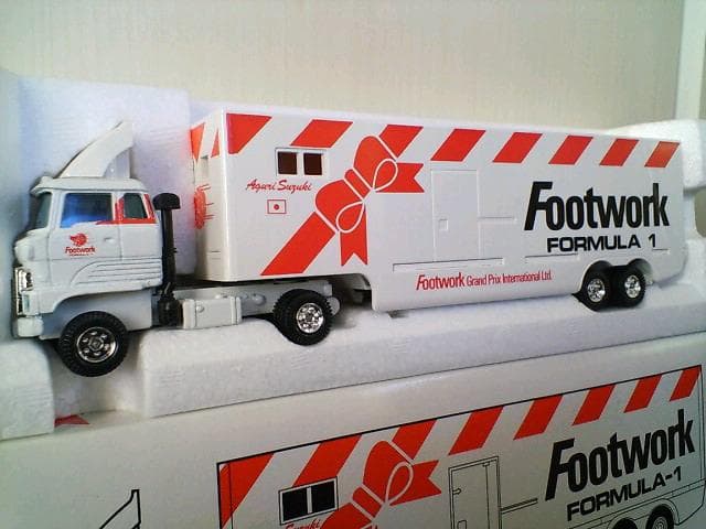 特注 トミカ ダンディ フットワーク フォーミュラ１ トランスポーター