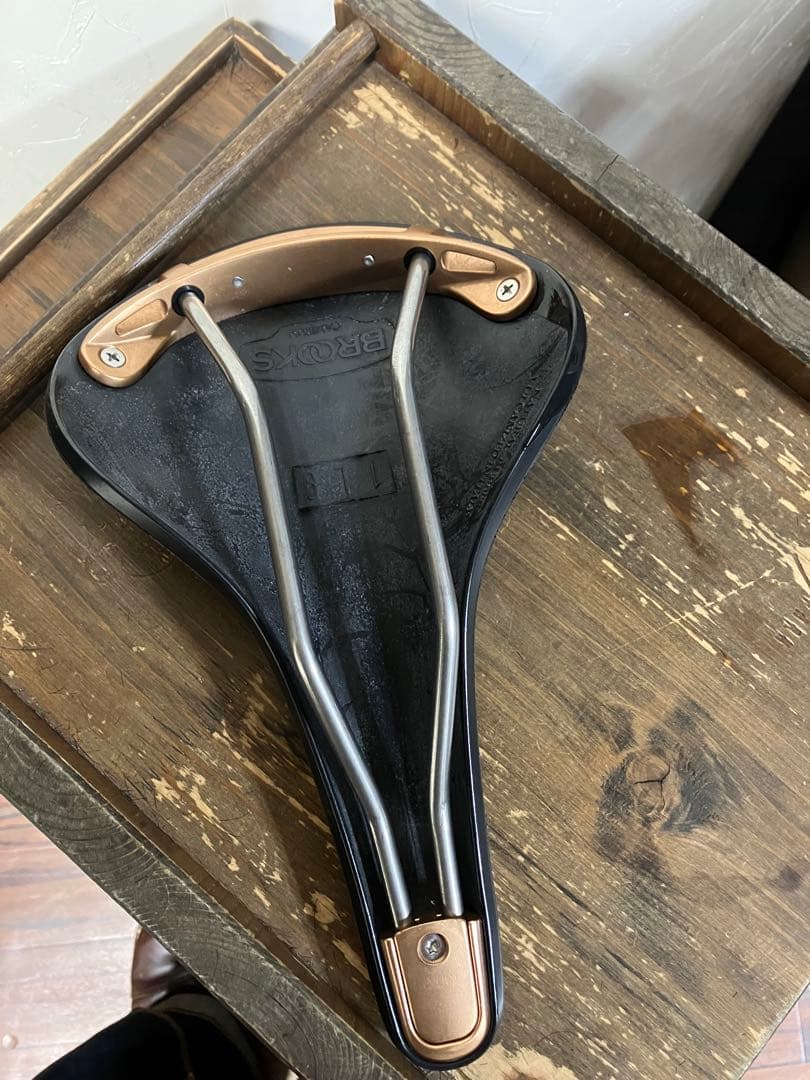 ブルックス　カンビウムC17スペシャル