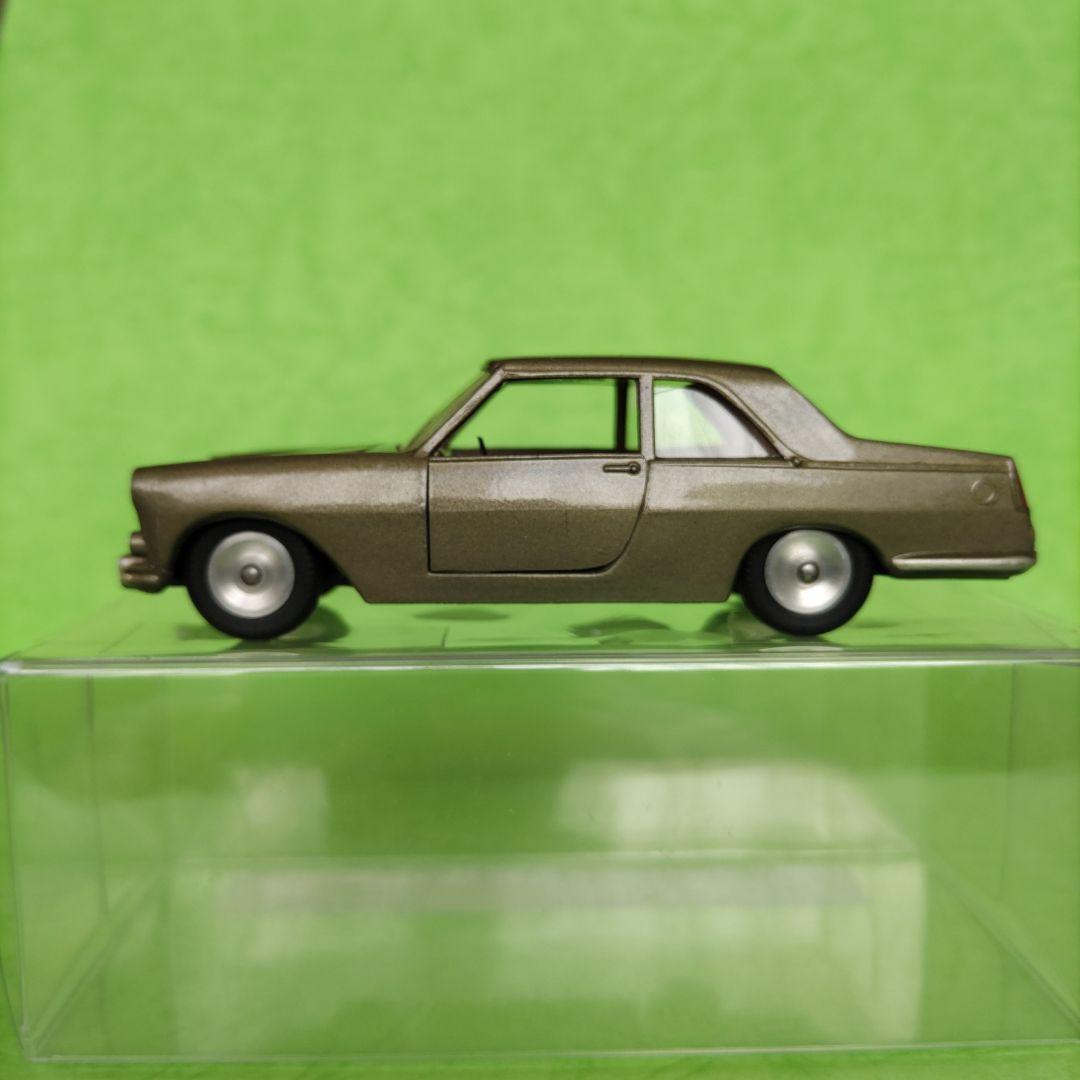 ランチア　フラミニア　　ソリド