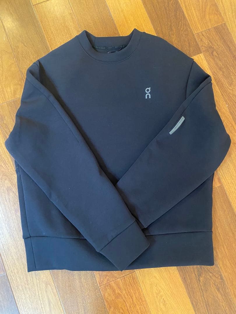 on running Focus Tech Crew スウェット　トレーナー