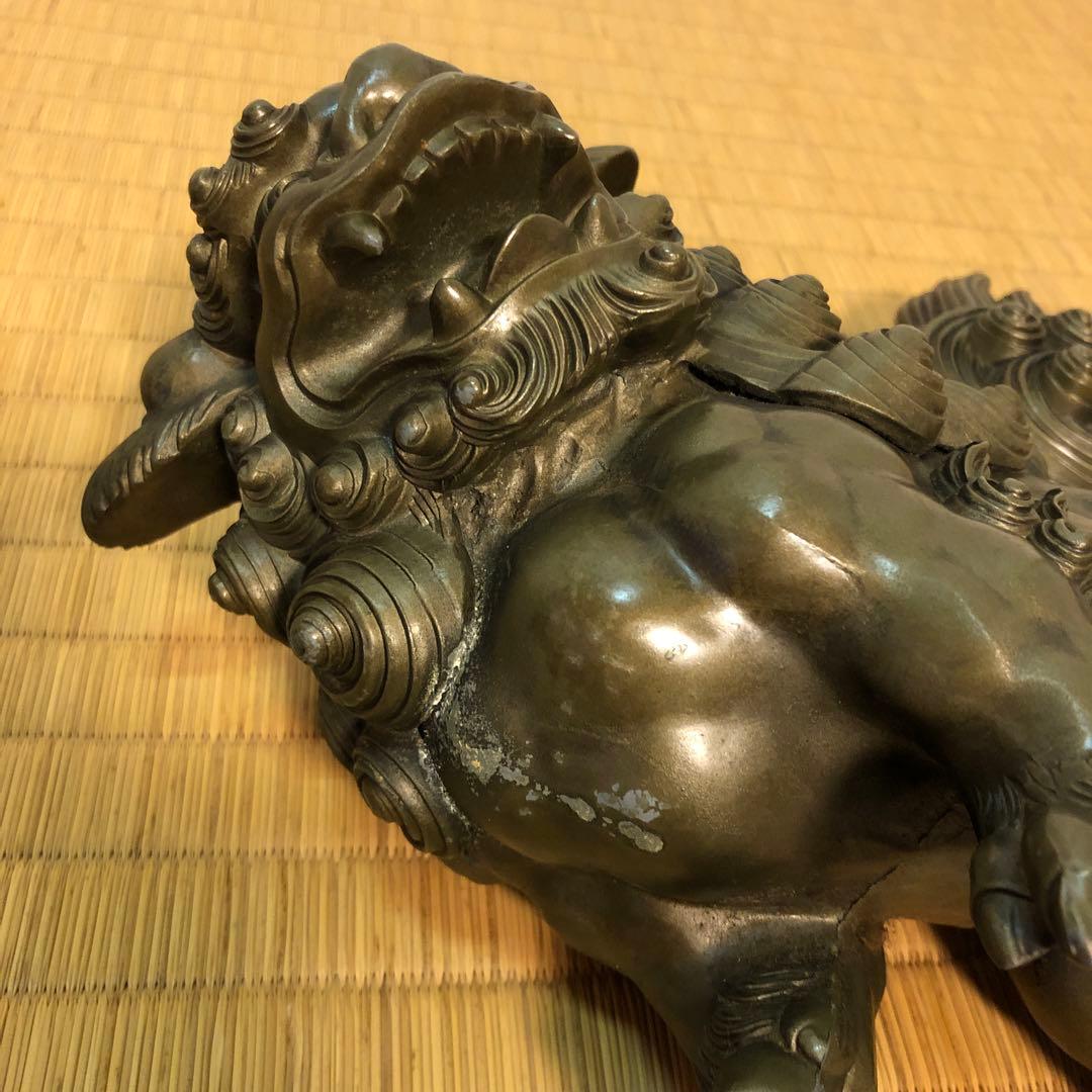 青銅 獅子像 球体付き