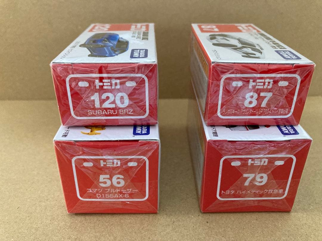 トミカ 8種類10台セット