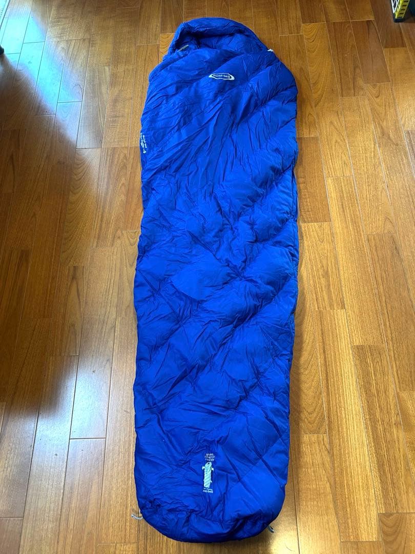 モンベル U.L.スパイラルダウンハガー #4 訳あり特価（ダウン抜け薄れあり）