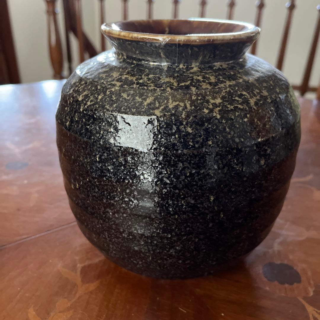 有田焼　油滴天目　壷