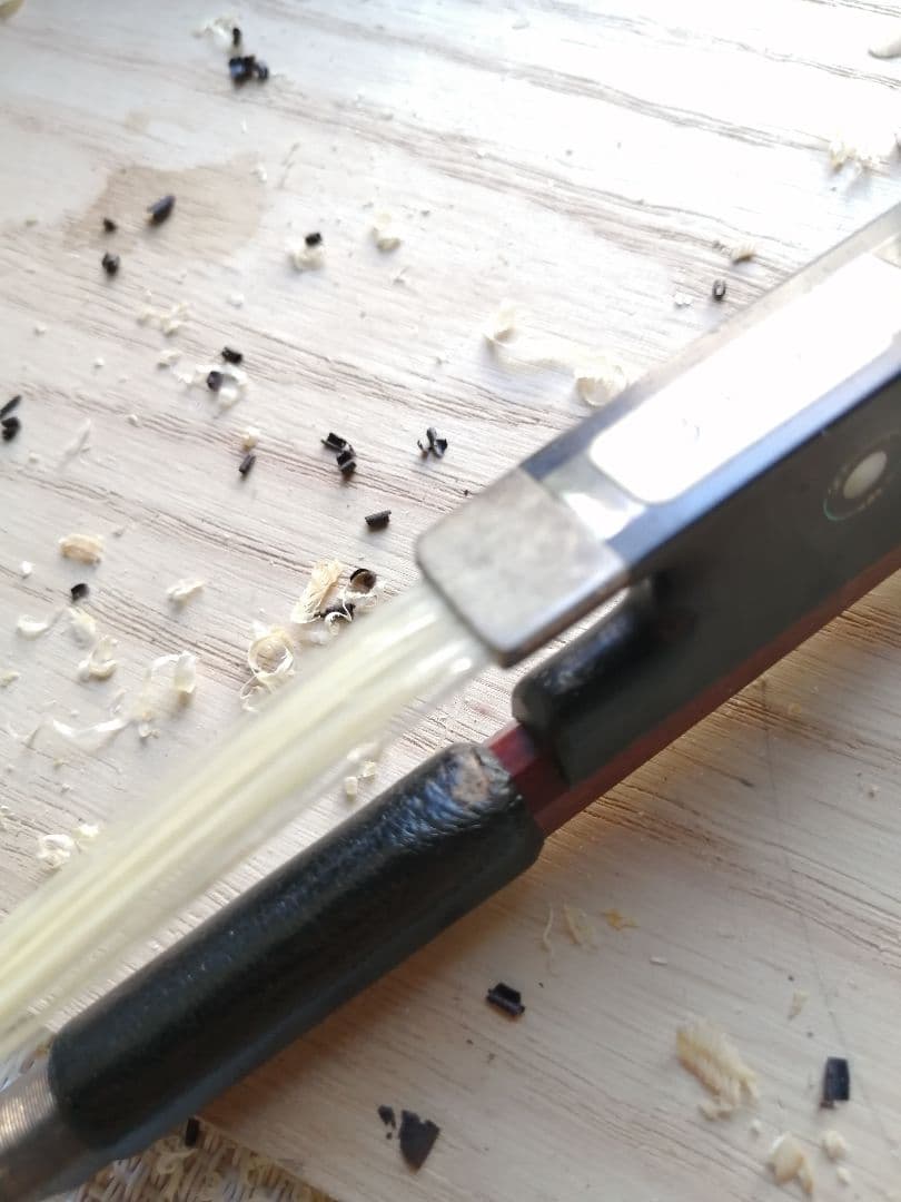 ヴァイオリン　弓　ペゾルト