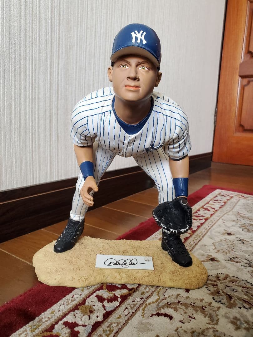 【超希少】★デレク・ジーター(ヤンキース)直筆サイン入りフィギュア★
