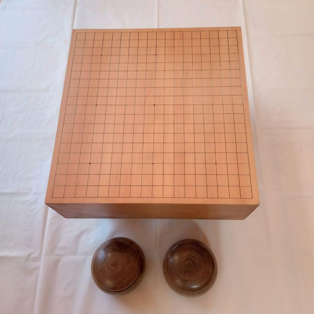 【 碁盤 脚付き へそ有り 碁石・碁筒セット 】