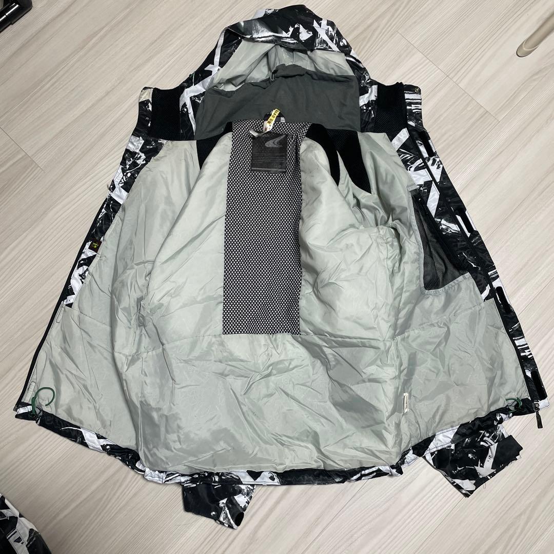 ASICS スキーウェア 黒/白　上下セット