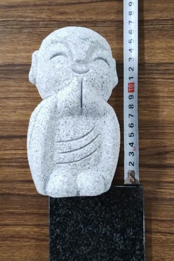 石仏像 お地蔵さん　地蔵菩薩