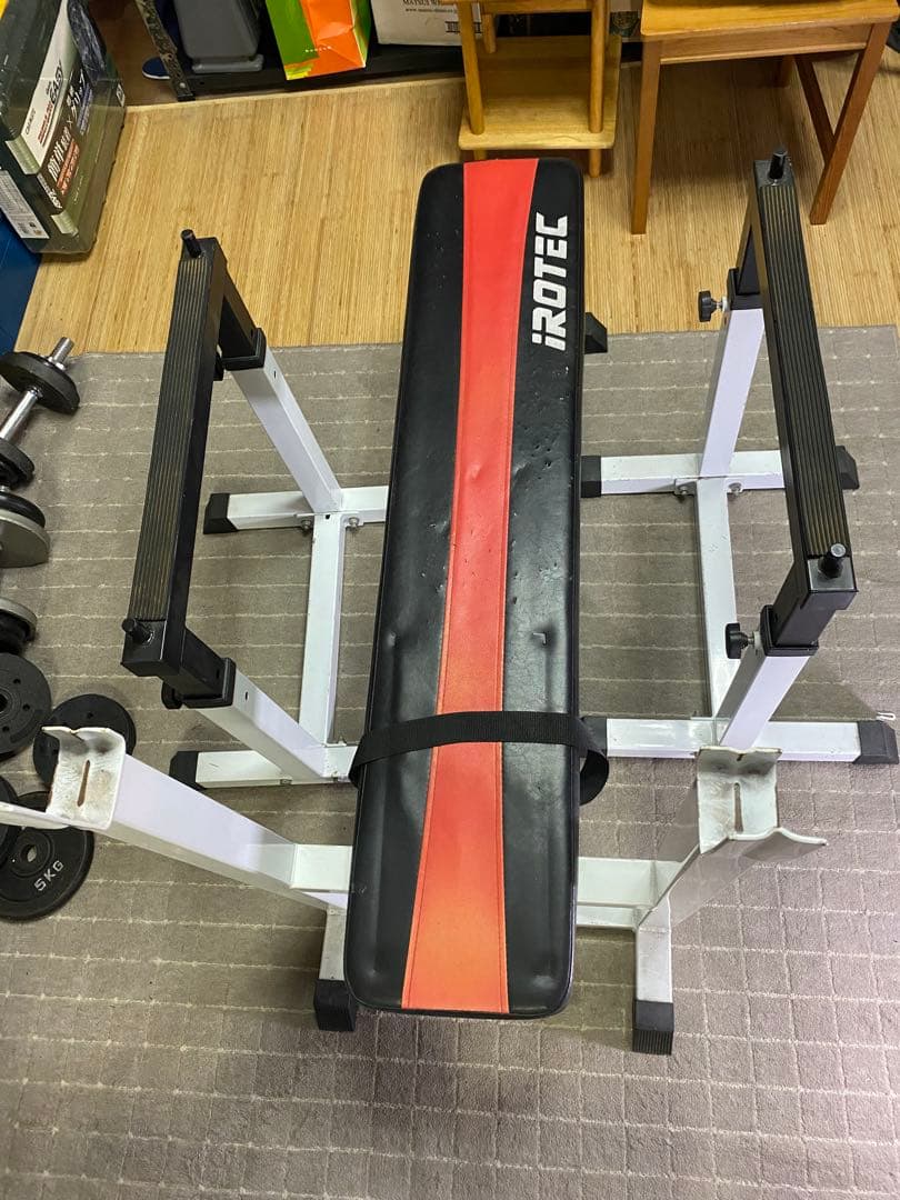 shiro　IROTEC トレーニングベンチ 黒と赤　ignioダンベル
