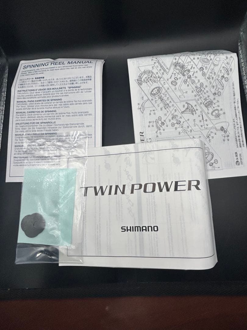 シマノ 20 ツインパワー 4000MHG リブレハンドルノブ 付き