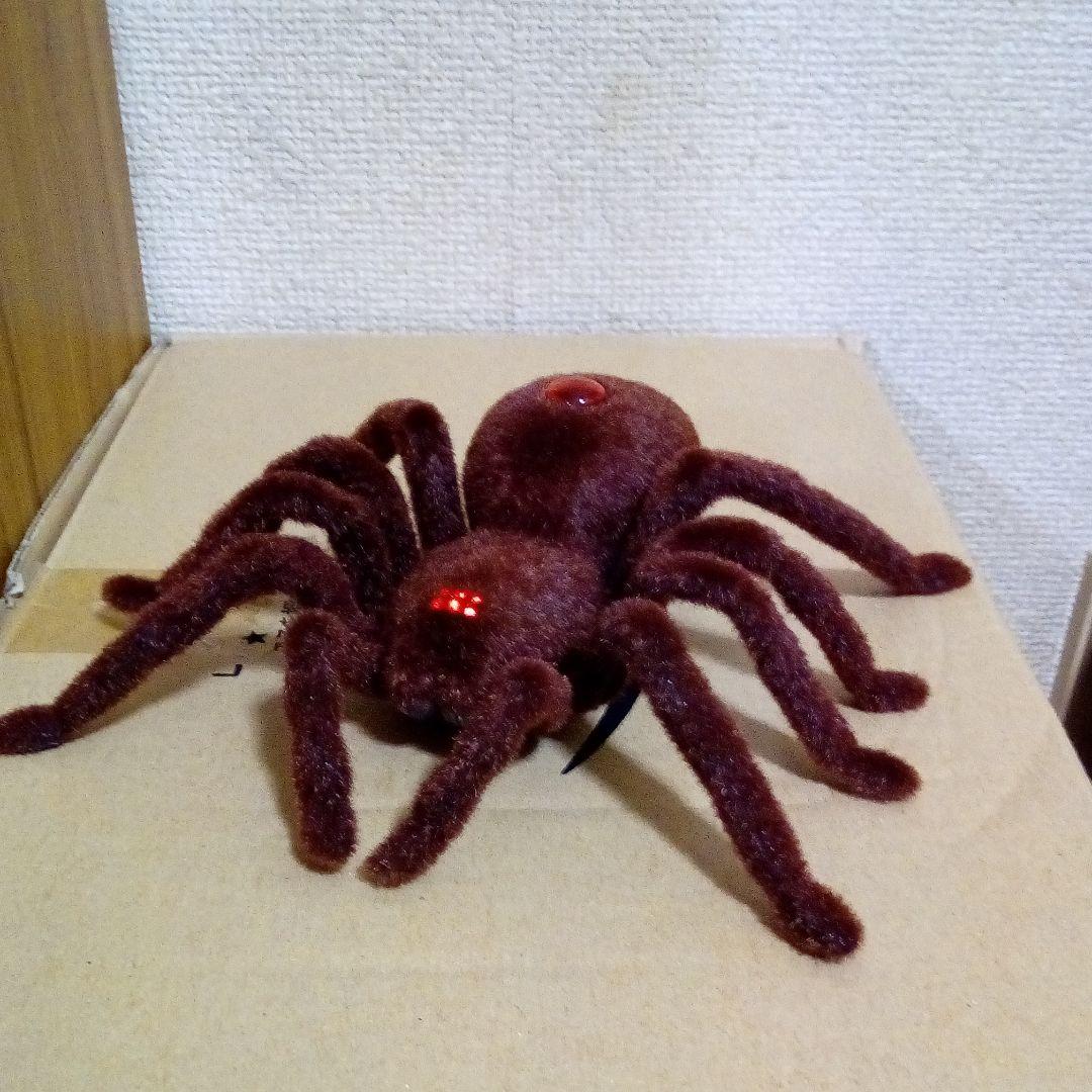 ラジコン タランチュラ& ネズミ